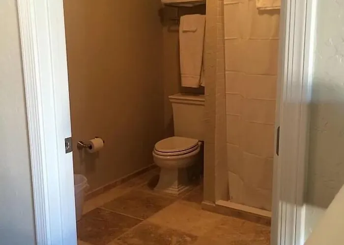 Allen Street Inn 2*